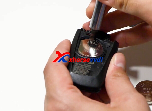 how-to-change-bmw-remote-key-battery-6 