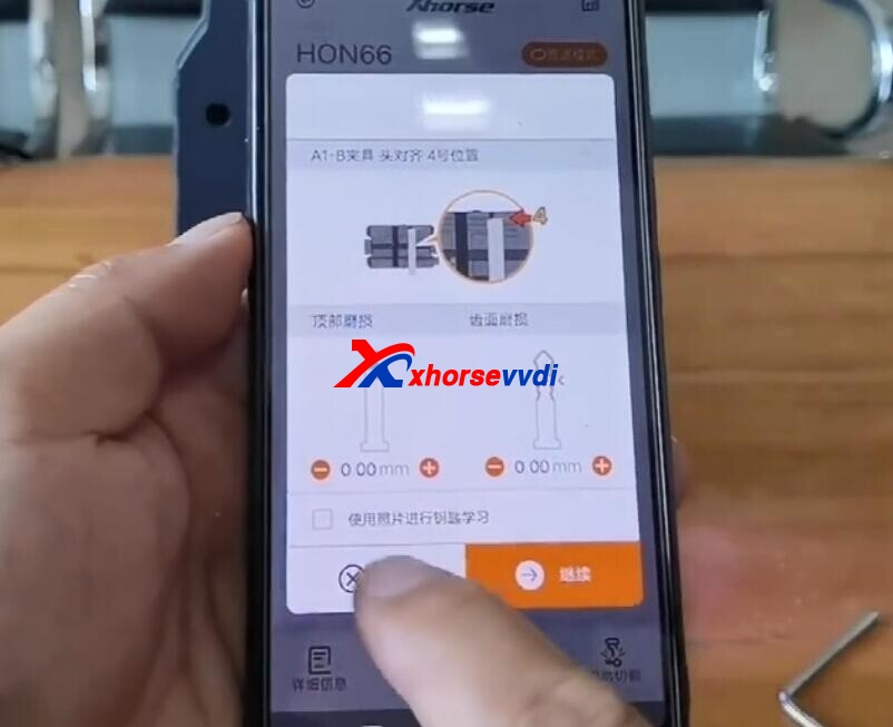 how-to-use-xhorse-panda-cut-hon66-key-14 
