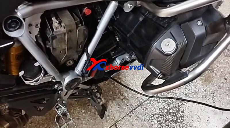 how-to-fix-vvdi2-has-no-communication-with-bmw-motorcycle-3 