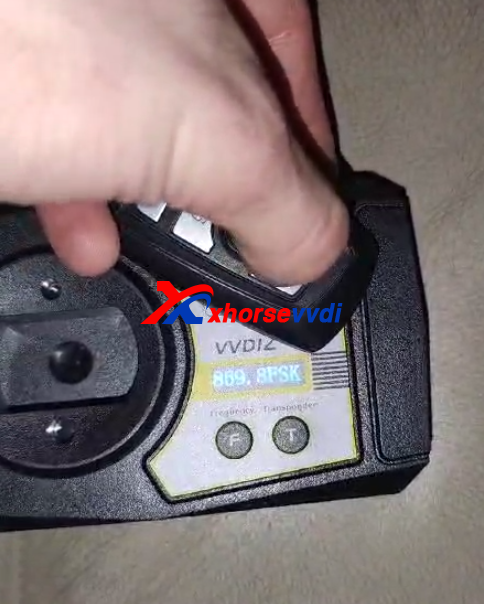 how-to-solve-vvdi-mini-key-tool-can-not-read-868mhz-frequency-1 