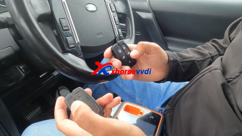 how-to-add-2010-lr-freelander2-key-with-xhorse-key-tool-midi-8 