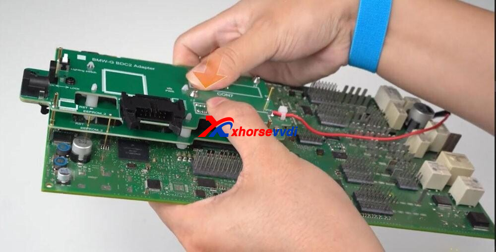 install-and-uninstall-xhorse-bmw-bdc2-adapter-3 