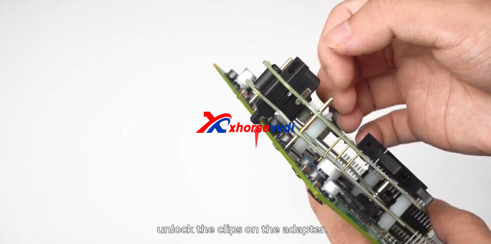 install-and-uninstall-xhorse-bmw-bdc2-adapter-6 