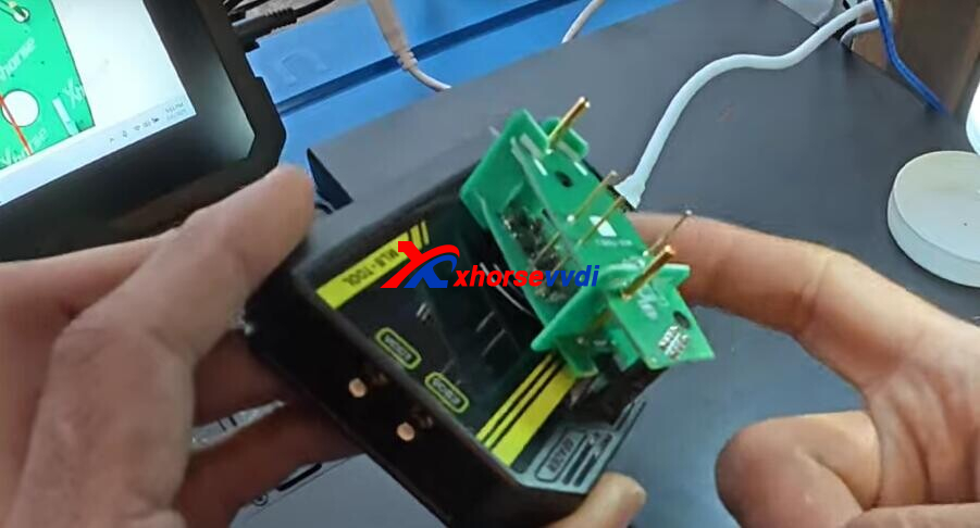 How-to-use-MLB-Tool-MLB-Solder-Free-Adapter-Read-2020-Audi-A8-MLB-Key-6 