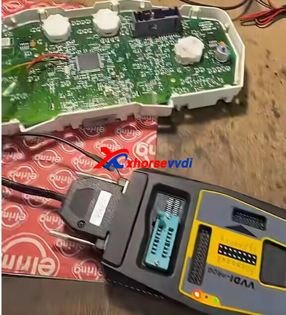 VVDI-PROG-Ford-Focus-2-Dashboard-Read-Ok-2 