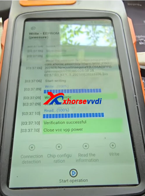 vvdi-key-tool-max-pro-with-mini-orog-cloned-2004-toyota-sequoia-7 