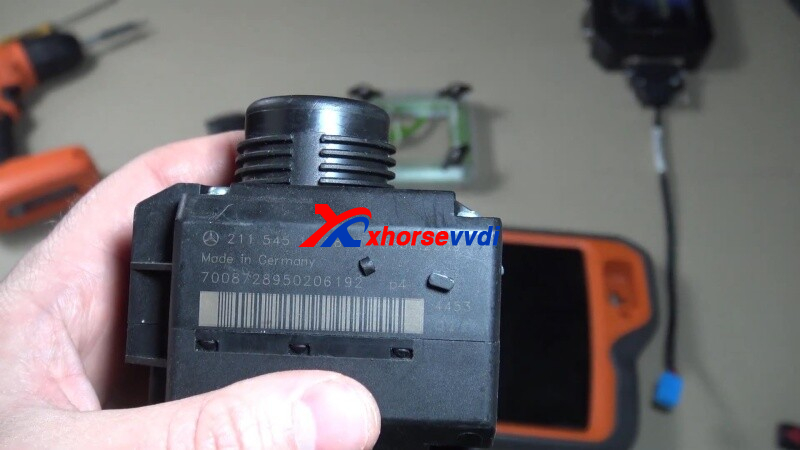 vvdi-key-tool-plus-program-benz-e500-w211-akl-no-soldering-1 
