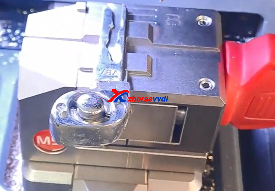 How-to-use-Xhorse-VVDI2MLB-ToolMQB48-Adapter-Add-2014-Golf-VII-Key-24  How-to-use-Xhorse-VVDI2MLB-ToolMQB48-Adapter-Add-2014-Golf-VII-Key-24