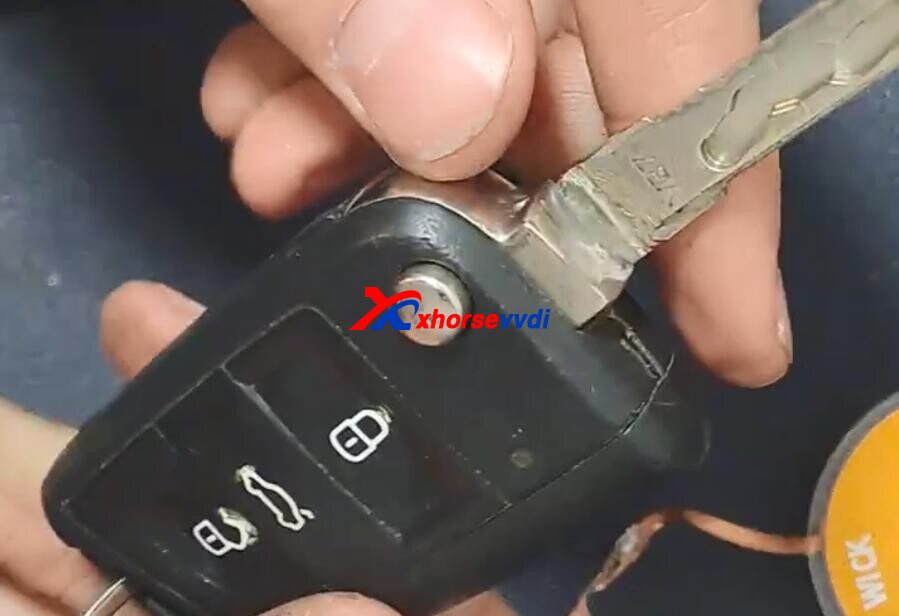 How-to-use-Xhorse-VVDI2MLB-ToolMQB48-Adapter-Add-2014-Golf-VII-Key-25  How-to-use-Xhorse-VVDI2MLB-ToolMQB48-Adapter-Add-2014-Golf-VII-Key-25