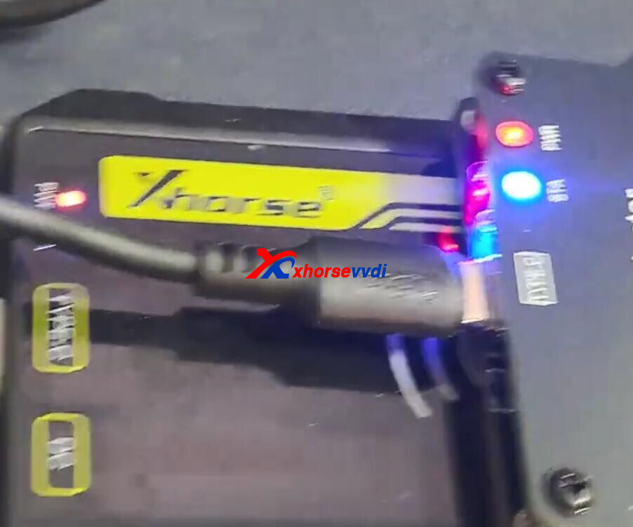 How-to-use-Xhorse-VVDI2MLB-ToolMQB48-Adapter-Add-2014-Golf-VII-Key-6  How-to-use-Xhorse-VVDI2MLB-ToolMQB48-Adapter-Add-2014-Golf-VII-Key-6