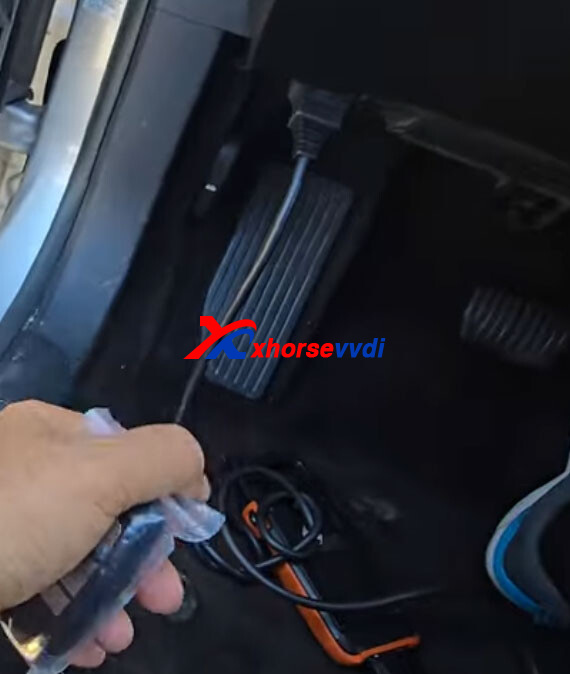 vvdi-key-tool-max-pro-program-ford-fusion-2015-2018-akl-smart-key-1 