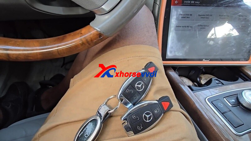 xhorse-key-tool-plus-program-2010-mercedes-e350-smart-key-ok-4 