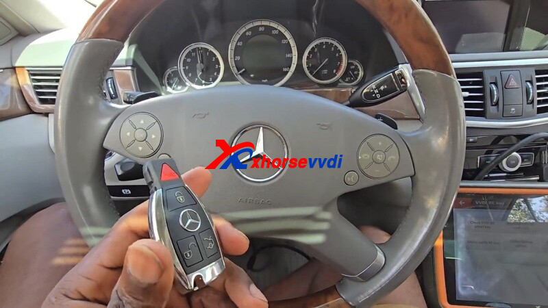 xhorse-key-tool-plus-program-2010-mercedes-e350-smart-key-ok-5 