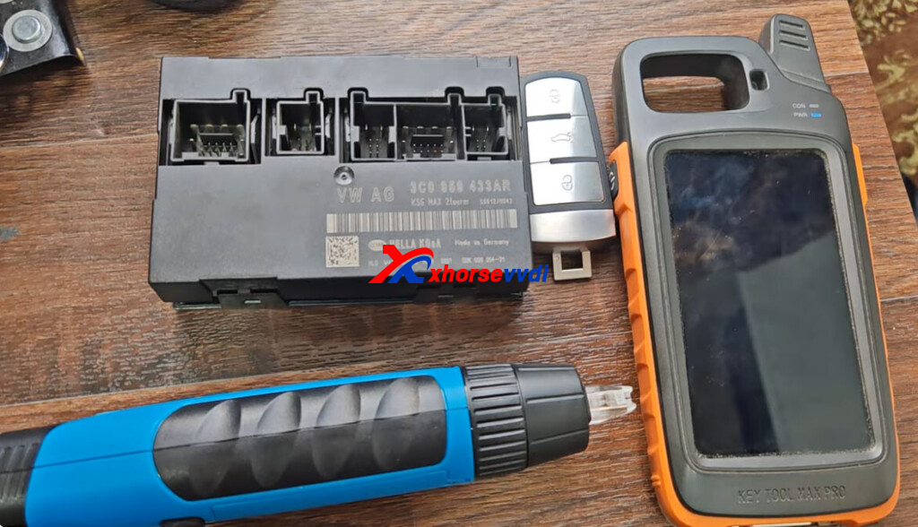 vvdi-key-tool-max-pro-mini-prog-successfully-programmed-all-key-lost-for-volkswagen-passat-b6-cc-1-1024x588 