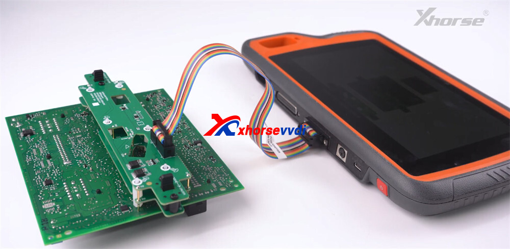 xhorse-bcm2-solder-free-adapter-read-immo-data-5 