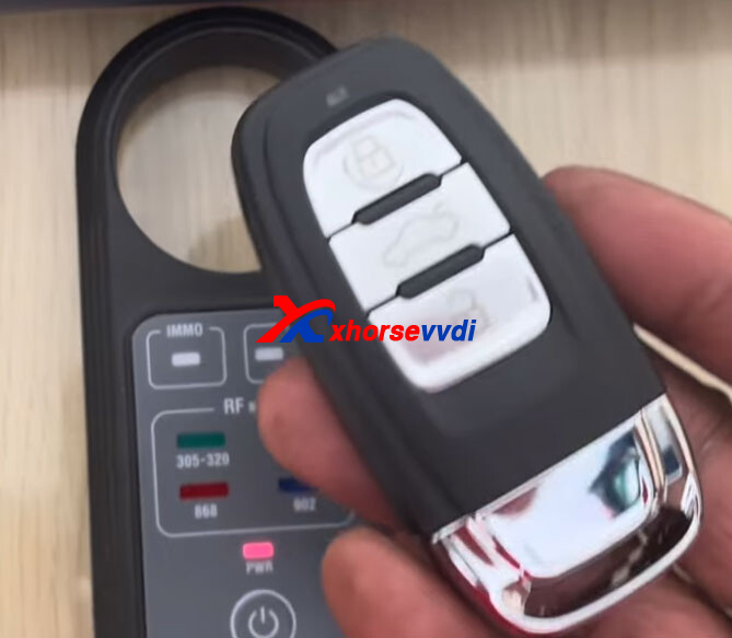 xhorse-vvdi-key-tool-plus-with-bcm2-solder-free-adapter-to-add-2016-audi-a5-dealer-key-9 