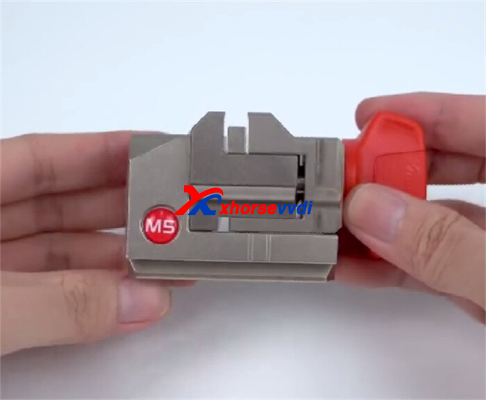 xhorse-m5-clamp-complete-guide-1 