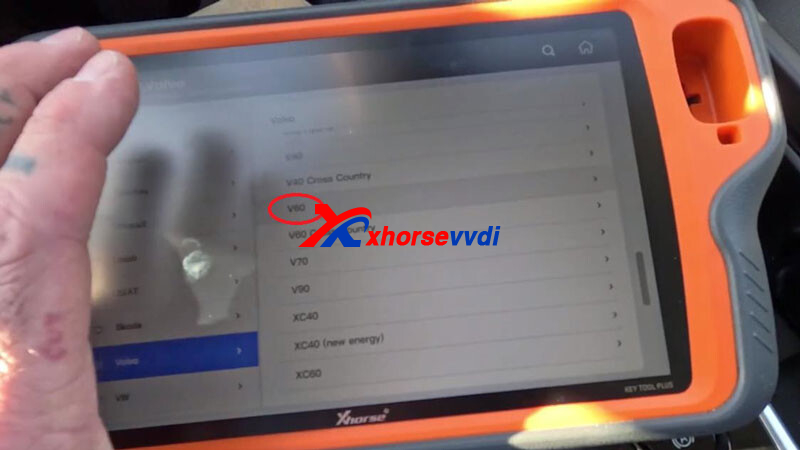 how-to-program-2025-volvo-v60-akl-with-xhorse-vvdi-key-tool-plus-2 how-to-program-2025-volvo-v60-akl-with-xhorse-vvdi-key-tool-plus-2