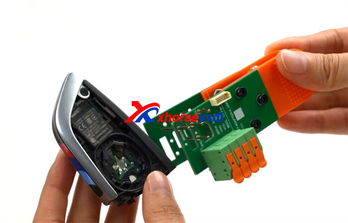 xhorse-bmw-bdc3-clip-adapter-connect-to-key-tool-plus-3 