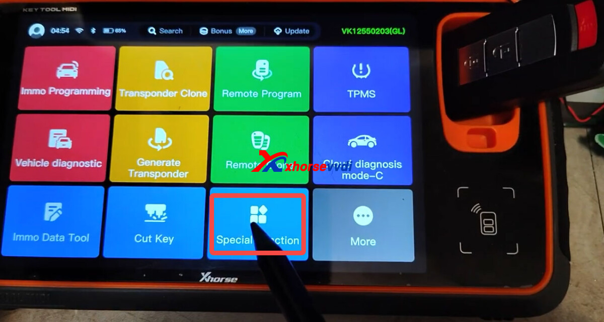 xhorse-key-tool-midi-unlock-an-used-mitsubishi-smart-key-guide-4 