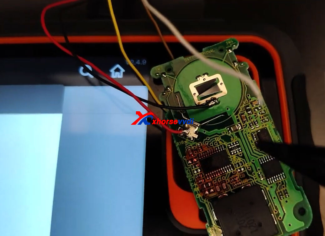 xhorse-key-tool-midi-unlock-an-used-mitsubishi-smart-key-guide-9 