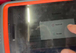 xhorse-key-tool-plus-screen-stuck-solution-1-250x175 