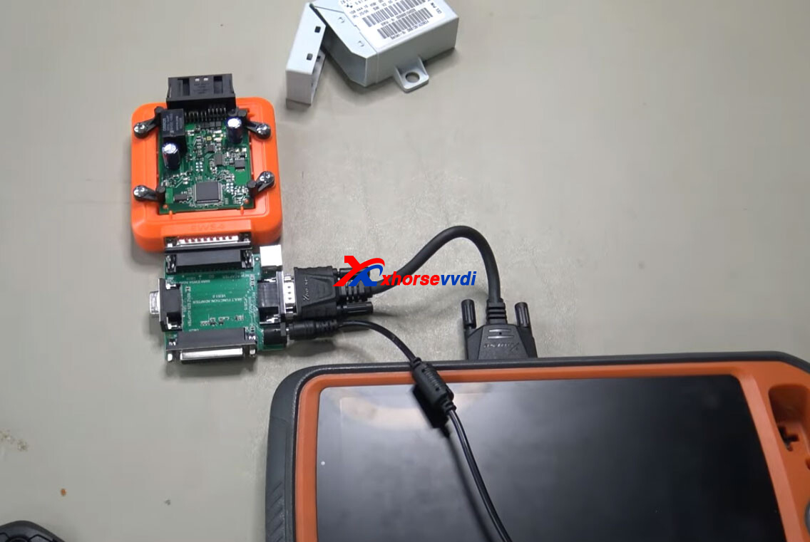 xhorse-vvdi-key-tool-plus-program-bmw-ews4-key-without-soldering-2 