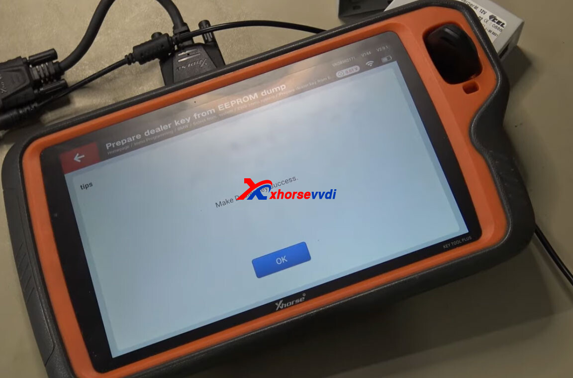 xhorse-vvdi-key-tool-plus-program-bmw-ews4-key-without-soldering-8 