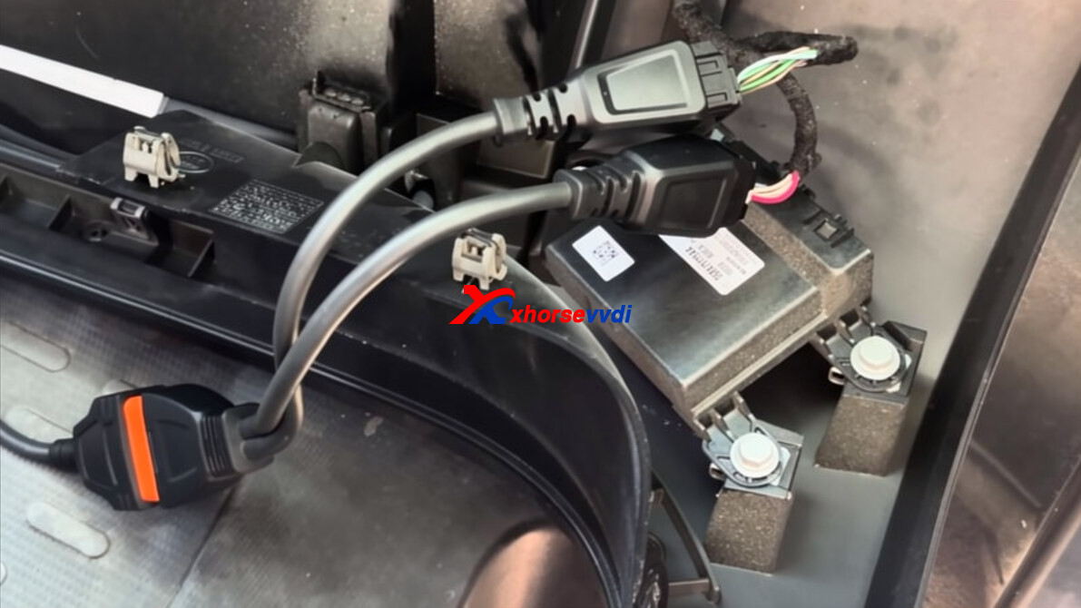 xhorse-key-tool-plus-add-2021-dodge-promaster-spare-key-guide-1 