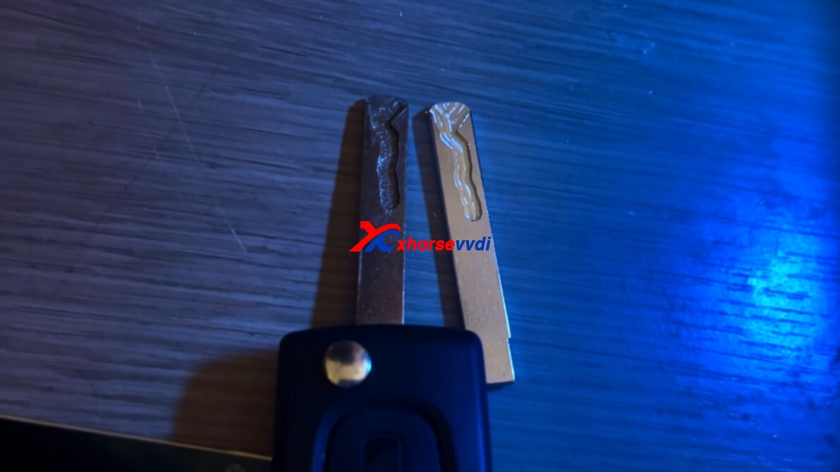 xhorse-key-tool-plus-dolphin-ii-generate-key-for-2010-citroen-berlingo-guide-8 xhorse-key-tool-plus-dolphin-ii-generate-key-for-2010-citroen-berlingo-guide-8