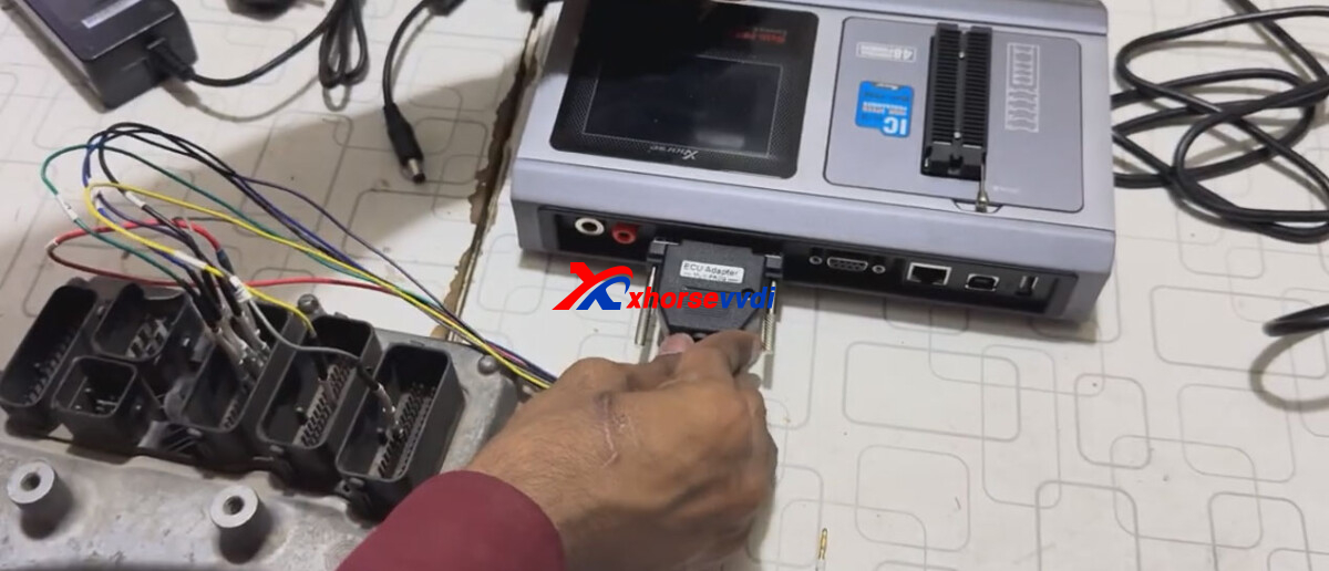 xhorse-read-bmw-f10-bosch-mevd17-2-6-ecu-ok-4 
