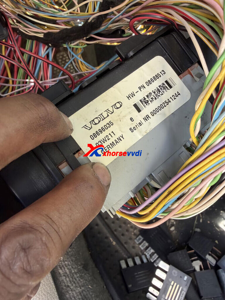 xhorse-vvdi-prog-program-2004-volvo-s60-akl-successfully-with-vvdi2-2 