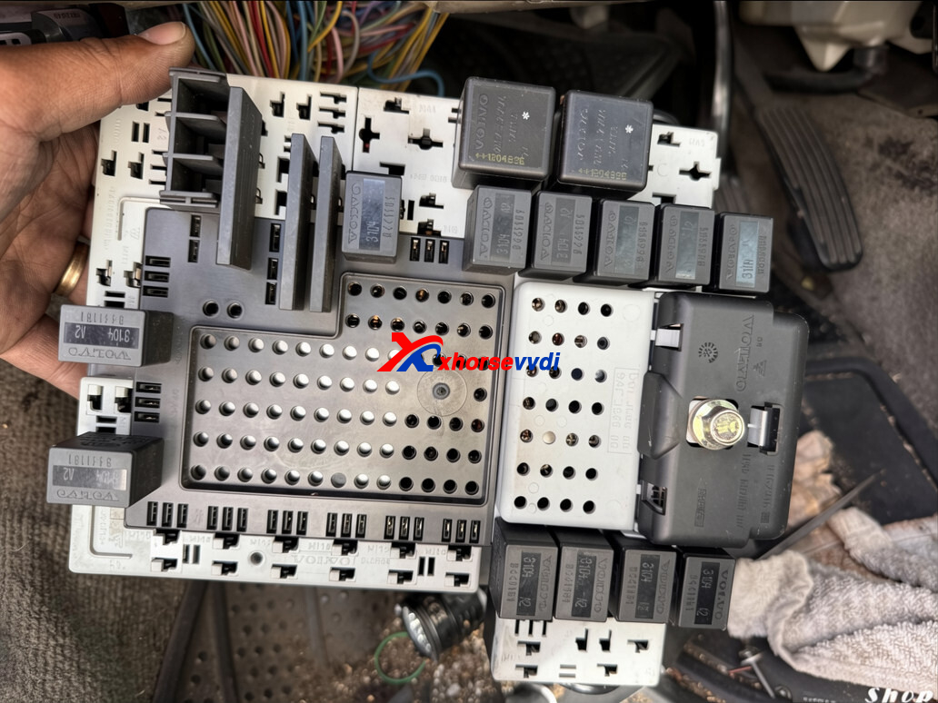 xhorse-vvdi-prog-program-2004-volvo-s60-akl-successfully-with-vvdi2-3 
