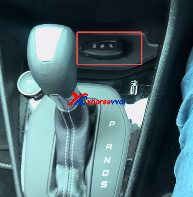 how-to-program-2020-ford-fiesta-smart-key-with-xhorse-key-tool-midi-12 